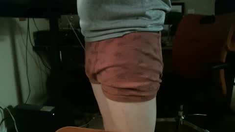 Snapshot of techloot chatting on 11-18-25, 12:49 techloot online show from 11-18-25, 12:49