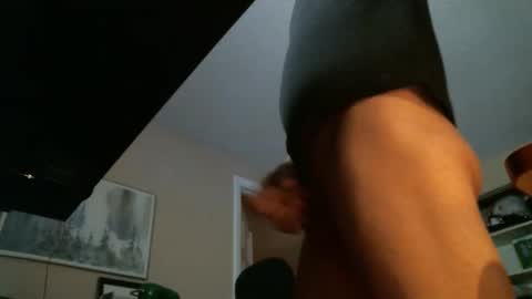 Snapshot of techloot chatting on 11-20-25, 04:07 techloot online show from 11-20-25, 04:07