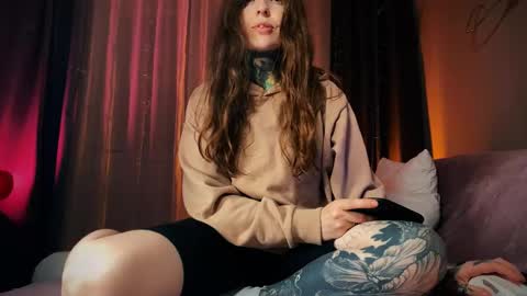 Mary     X TechnoElfff  INST    fansly kissmary online show from 02-14-26, 05:53