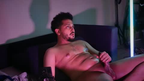 Snapshot of teddy_bananaaa chatting on 10-28-25, 02:37 teddy_bananaaa online show from 10-28-25, 02:37