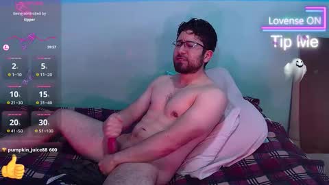 Snapshot of teddy_foster chatting on 10-29-25, 01:46 teddy_foster online show from 10-29-25, 01:46