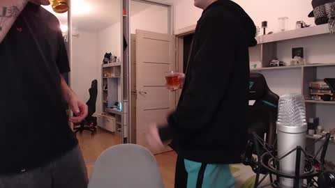 Teddy online show from 12-09-24, 04:37