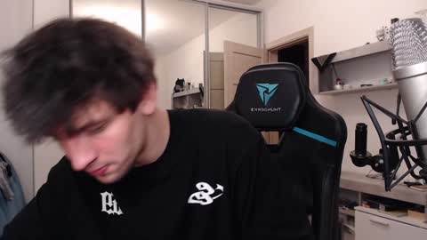 Teddy online show from 12-13-24, 06:16