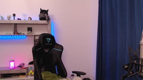 Teddy online show from 01-29-25, 12:12