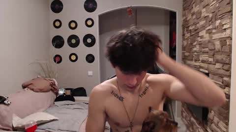 Teddy online show from 12-02-25, 07:57