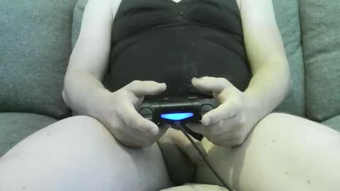 Snapshot of tedstriker333 chatting on 12-05-25, 09:18 Chris online show from 12-05-25, 09:18