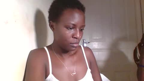 Snapshot of tee_kaicy chatting on 12-12-24, 02:37 kaicy online show from 12-12-24, 02:37