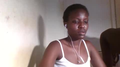 Snapshot of tee_kaicy chatting on 12-13-24, 12:09 kaicy online show from 12-13-24, 12:09