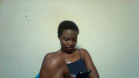 Snapshot of tee_kaicy chatting on 01-21-25, 12:07 kaicy online show from 01-21-25, 12:07