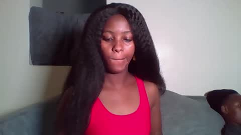 Snapshot of tee_kaicy chatting on 10-13-25, 12:38 kaicy online show from 10-13-25, 12:38