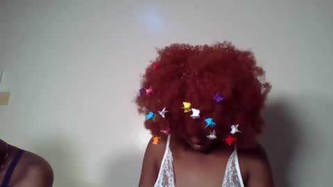 Snapshot of tee_kaicy chatting on 10-19-25, 12:11 kaicy online show from 10-19-25, 12:11