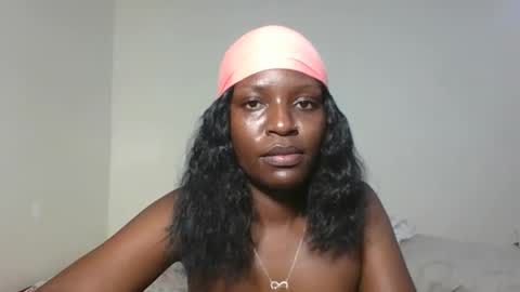 Snapshot of tee_kaicy chatting on 10-28-25, 08:33 kaicy online show from 10-28-25, 08:33