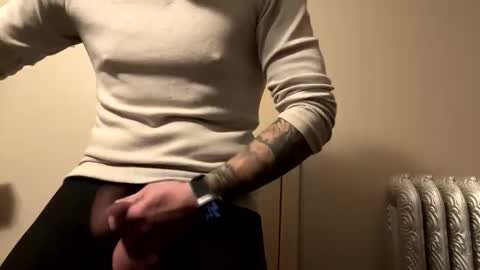 Twizzler online show from 12-01-24, 08:53