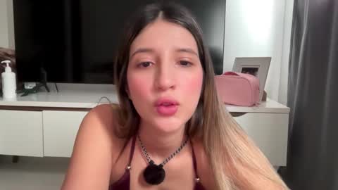 Amy No penetration Virgiin giirl online show from 03-27-26, 03:34
