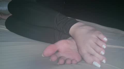 Snapshot of telegram1030 chatting on 12-14-24, 04:23 Viv West online show from 12-14-24, 04:23