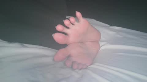 Snapshot of telegram1030 chatting on 12-21-24, 07:13 Viv West online show from 12-21-24, 07:13