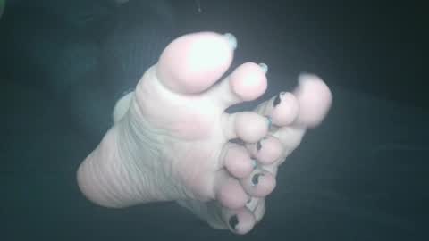 Snapshot of telegram1030 chatting on 12-27-24, 07:08 Viv West online show from 12-27-24, 07:08