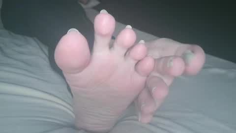 Snapshot of telegram1030 chatting on 01-08-25, 05:27 Viv West online show from 01-08-25, 05:27