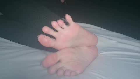 Snapshot of telegram1030 chatting on 01-14-25, 01:15 Viv West online show from 01-14-25, 01:15