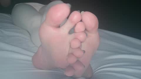 Snapshot of telegram1030 chatting on 01-16-25, 02:51 Viv West online show from 01-16-25, 02:51