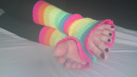 Snapshot of telegram1030 chatting on 01-18-25, 04:15 Viv West online show from 01-18-25, 04:15