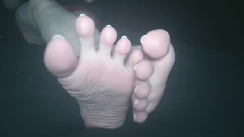 Snapshot of telegram1030 chatting on 01-21-25, 06:33 Viv West online show from 01-21-25, 06:33