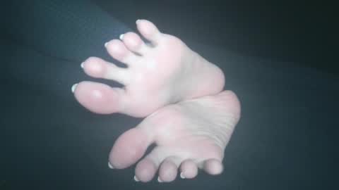 Snapshot of telegram1030 chatting on 01-22-25, 05:26 Viv West online show from 01-22-25, 05:26