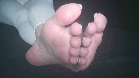 Snapshot of telegram1030 chatting on 01-23-25, 03:05 Viv West online show from 01-23-25, 03:05