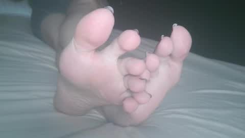 Snapshot of telegram1030 chatting on 02-04-25, 04:59 Viv West online show from 02-04-25, 04:59