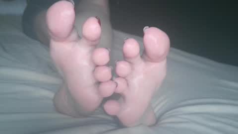 Snapshot of telegram1030 chatting on 02-04-25, 08:02 Viv West online show from 02-04-25, 08:02