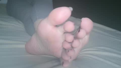 Snapshot of telegram1030 chatting on 02-14-25, 01:45 Viv West online show from 02-14-25, 01:45