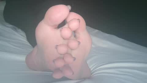 Snapshot of telegram1030 chatting on 02-21-25, 05:13 Viv West online show from 02-21-25, 05:13