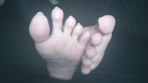 Snapshot of telegram1030 chatting on 02-26-25, 02:59 Viv West online show from 02-26-25, 02:59