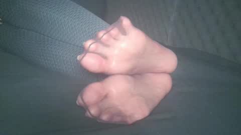 Snapshot of telegram1030 chatting on 02-26-25, 06:04 Viv West online show from 02-26-25, 06:04