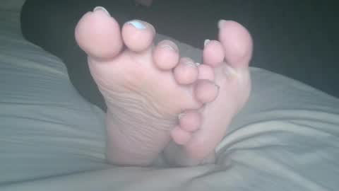 Snapshot of telegram1030 chatting on 03-06-25, 06:52 Viv West online show from 03-06-25, 06:52