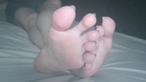 Snapshot of telegram1030 chatting on 03-08-25, 03:17 Viv West online show from 03-08-25, 03:17