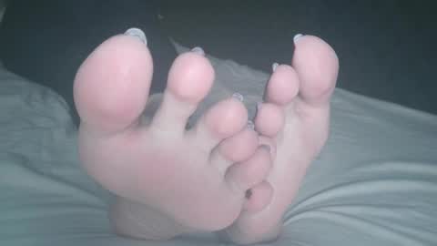 Snapshot of telegram1030 chatting on 03-10-25, 01:56 Viv West online show from 03-10-25, 01:56