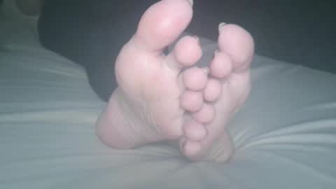 Snapshot of telegram1030 chatting on 09-19-25, 06:37 Viv West online show from 09-19-25, 06:37