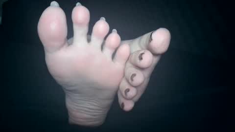 Snapshot of telegram1030 chatting on 12-05-25, 03:48 Viv West online show from 12-05-25, 03:48