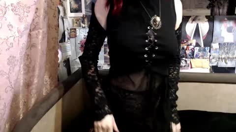 Snapshot of telema_ chatting on 10-13-25, 01:22 ruth online show from 10-13-25, 01:22