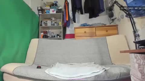 Snapshot of telepaticman chatting on 02-10-25, 11:34 Virg Lszl online show from 02-10-25, 11:34