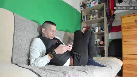 Snapshot of telepaticman chatting on 02-18-25, 05:20 Virg Lszl online show from 02-18-25, 05:20