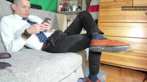 Snapshot of telepaticman chatting on 02-19-25, 08:12 Virg Lszl online show from 02-19-25, 08:12