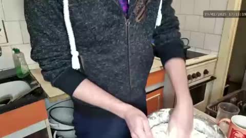 Snapshot of telepaticman chatting on 02-23-25, 04:24 Virg Lszl online show from 02-23-25, 04:24