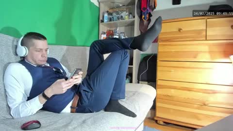 Snapshot of telepaticman chatting on 02-24-25, 08:49 Virg Lszl online show from 02-24-25, 08:49