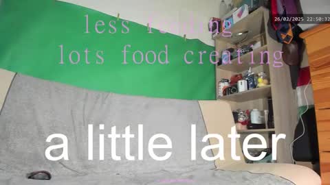 Snapshot of telepaticman chatting on 02-26-25, 09:48 Virg Lszl online show from 02-26-25, 09:48