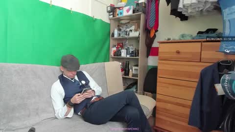 Snapshot of telepaticman chatting on 03-01-25, 10:55 Virg Lszl online show from 03-01-25, 10:55