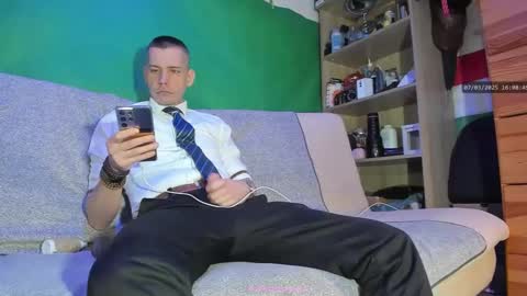 Snapshot of telepaticman chatting on 03-07-25, 03:07 Virg Lszl online show from 03-07-25, 03:07