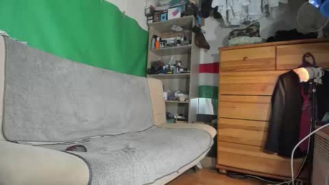 Snapshot of telepaticman chatting on 10-06-25, 05:54 Virg Lszl online show from 10-06-25, 05:54