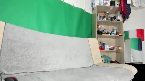 Snapshot of telepaticman chatting on 11-15-25, 02:53 Virg Lszl online show from 11-15-25, 02:53